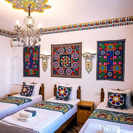 Meros Hotel Bukhara Bagian luar foto