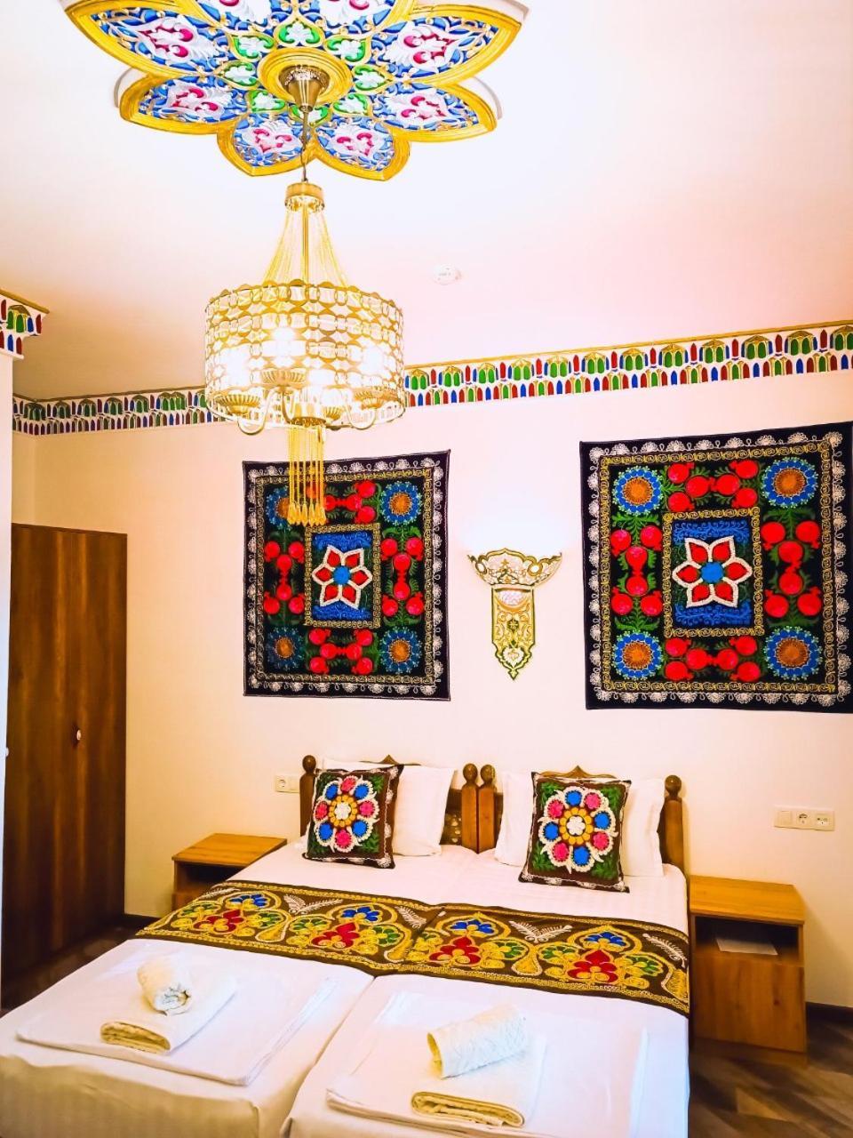 Meros Hotel Bukhara Bagian luar foto
