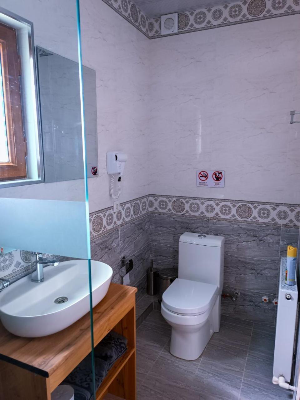 Meros Hotel Bukhara Bagian luar foto