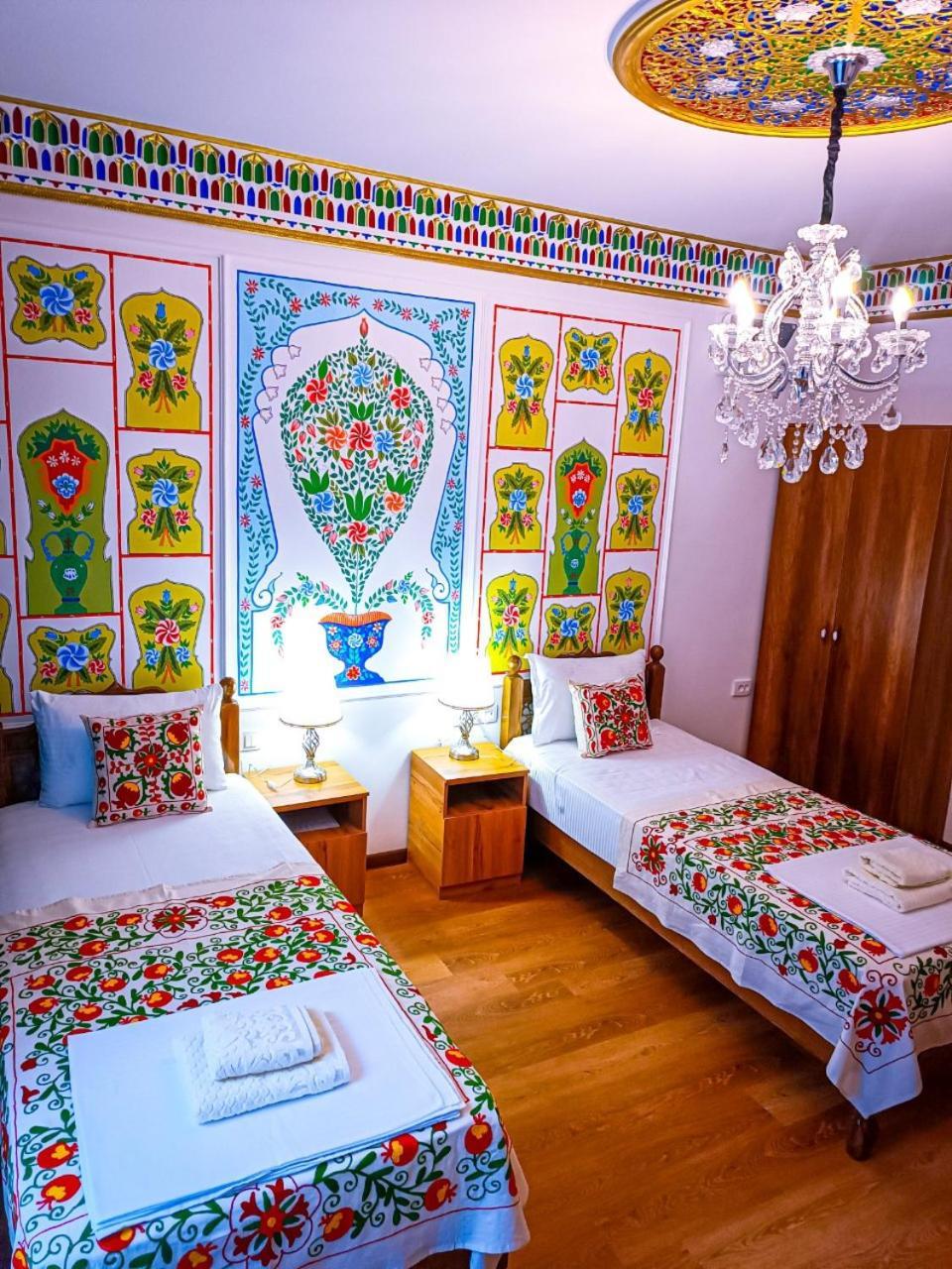 Meros Hotel Bukhara Bagian luar foto