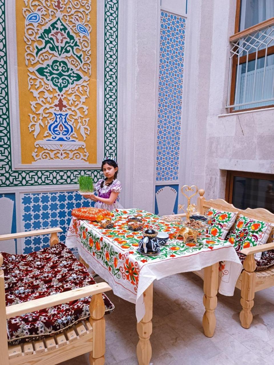Meros Hotel Bukhara Bagian luar foto