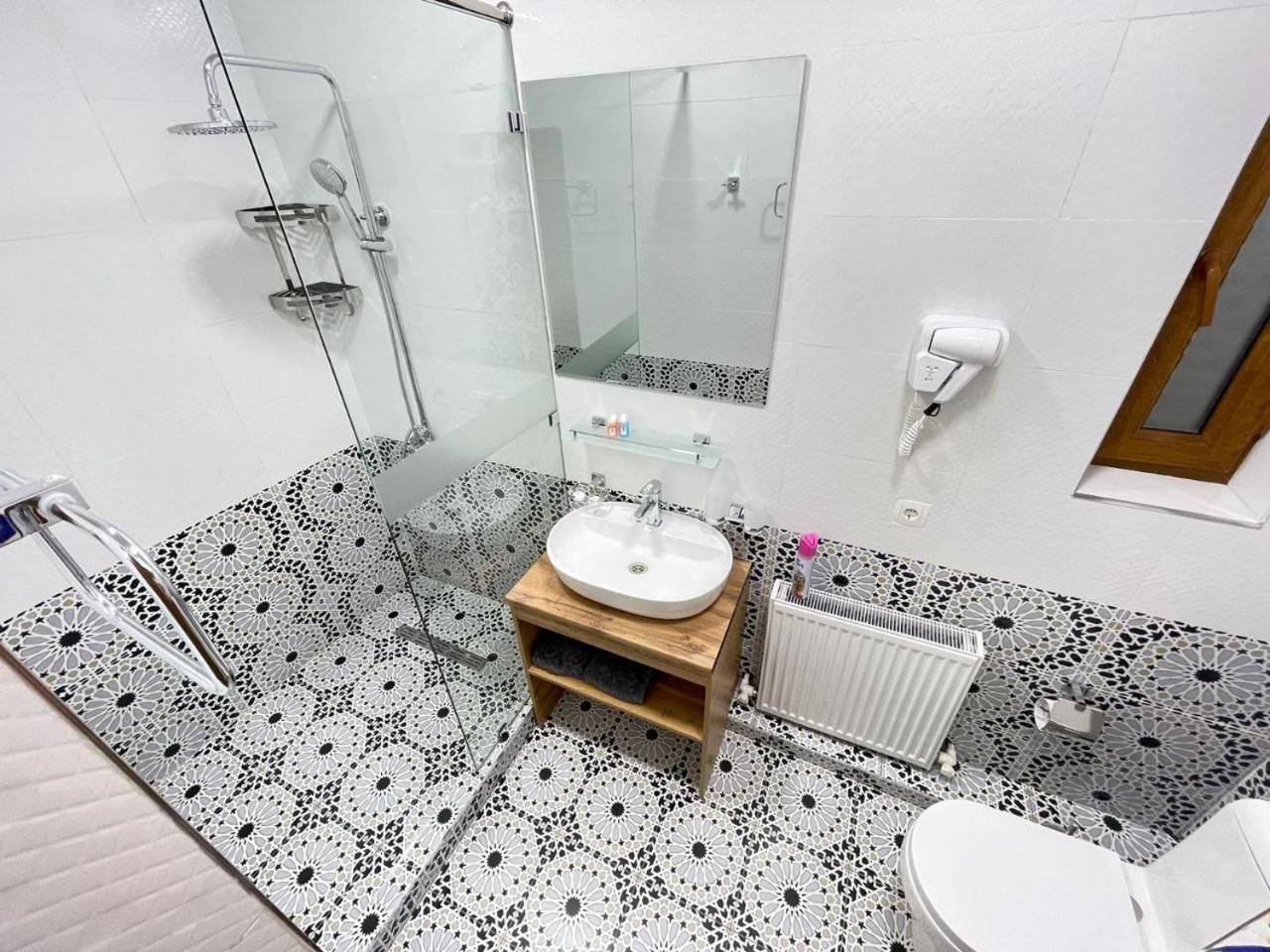 Meros Hotel Bukhara Bagian luar foto