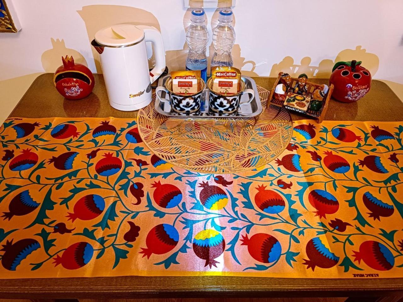 Meros Hotel Bukhara Bagian luar foto