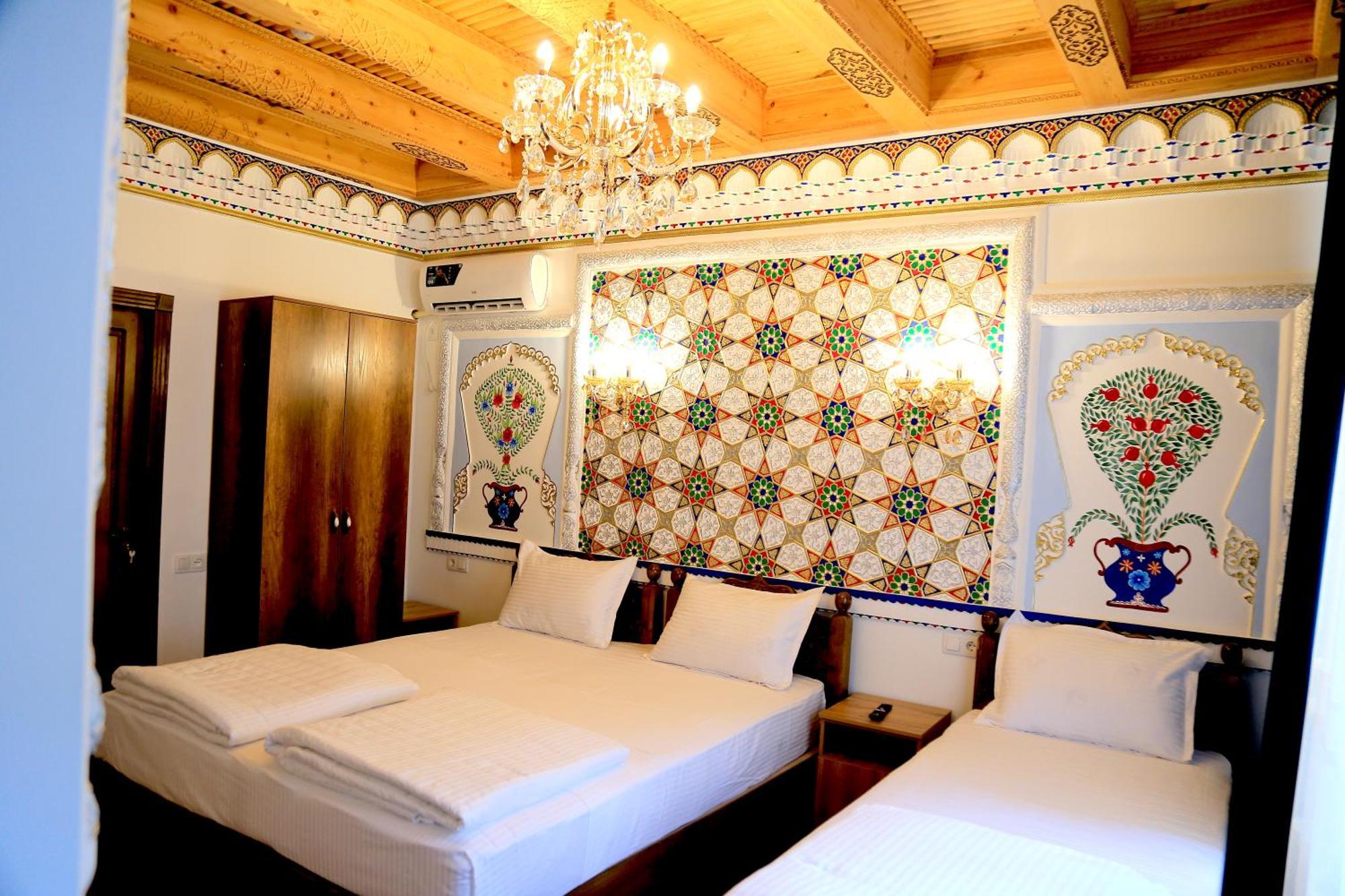 Meros Hotel Bukhara Bagian luar foto